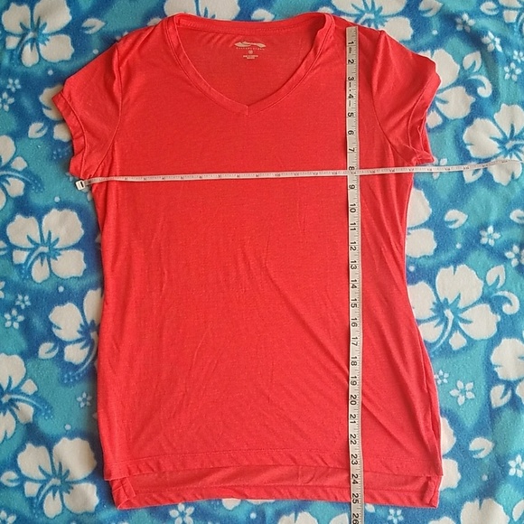 🌊 3/$15 NWOT Cascade Sport Top - Picture 8 of 8